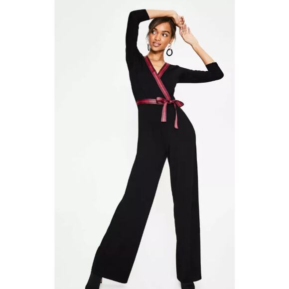 Boden Sz 4 Isla Jersey Jumpsuit Black Red Tie Waist Wide Leg V Neck 3/4 Sleeves - Picture 1 of 13